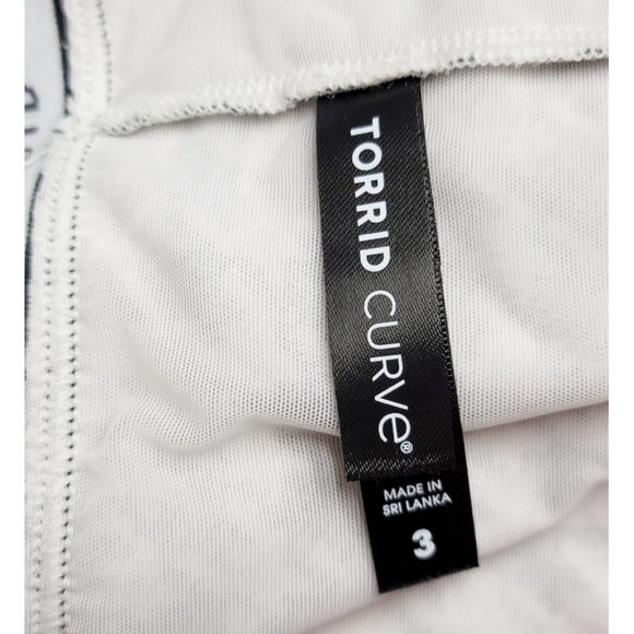 2 ~ Torrid 3 Lightly Lined Rib Henley Bralettes 3X 22 24 - Picture 6 of 11